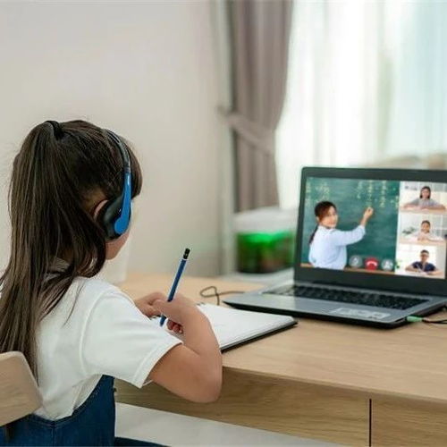 兒童近視防控刻不容緩 密歇根大學(xué)專家解析疫情網(wǎng)課下的視力保護(hù)策略